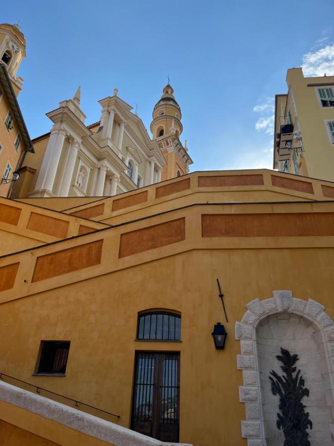 Historical Rue Longue Apartment Menton Bagian luar foto