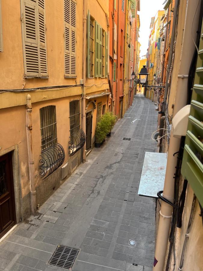 Historical Rue Longue Apartment Menton Bagian luar foto